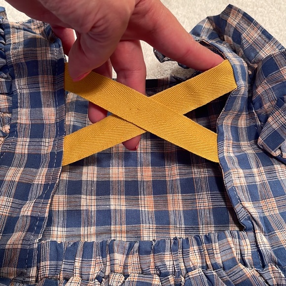 NEW Little girls blue gold plaid dress open cross cross back details size 4-5 - Picture 4 of 4